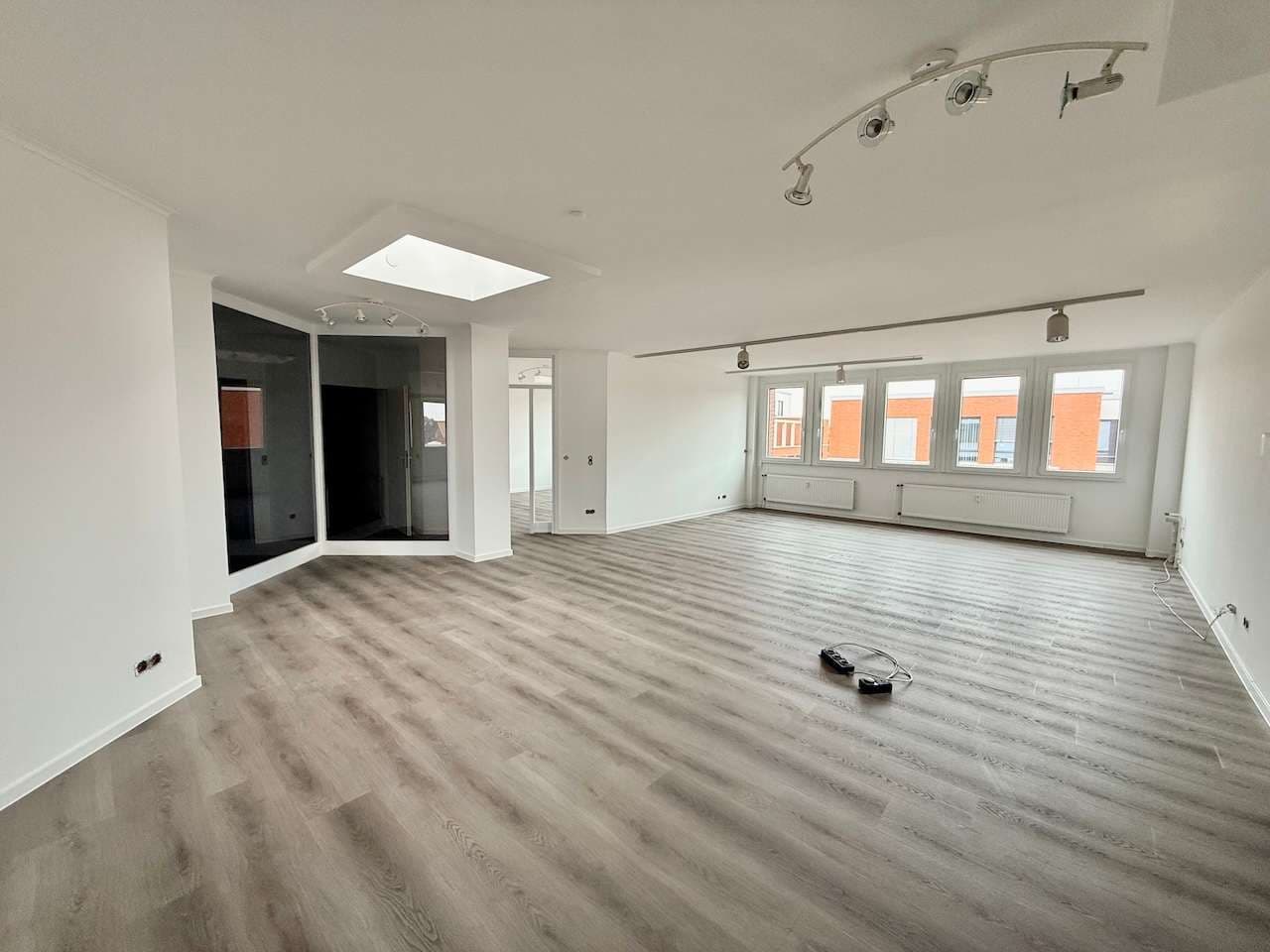 Barrierefreies Penthouse im Ärztehaus – Ideal für Physiotherapie, Praxis oder ähnliche Nutzung