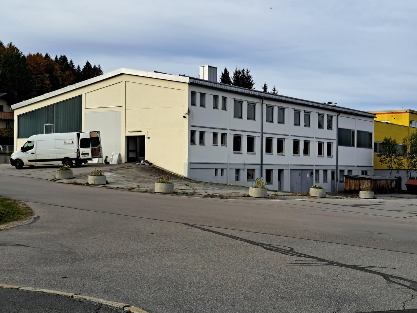 Rendite starkes Gebäudeobjekt mit langfristigen Mietverträgen