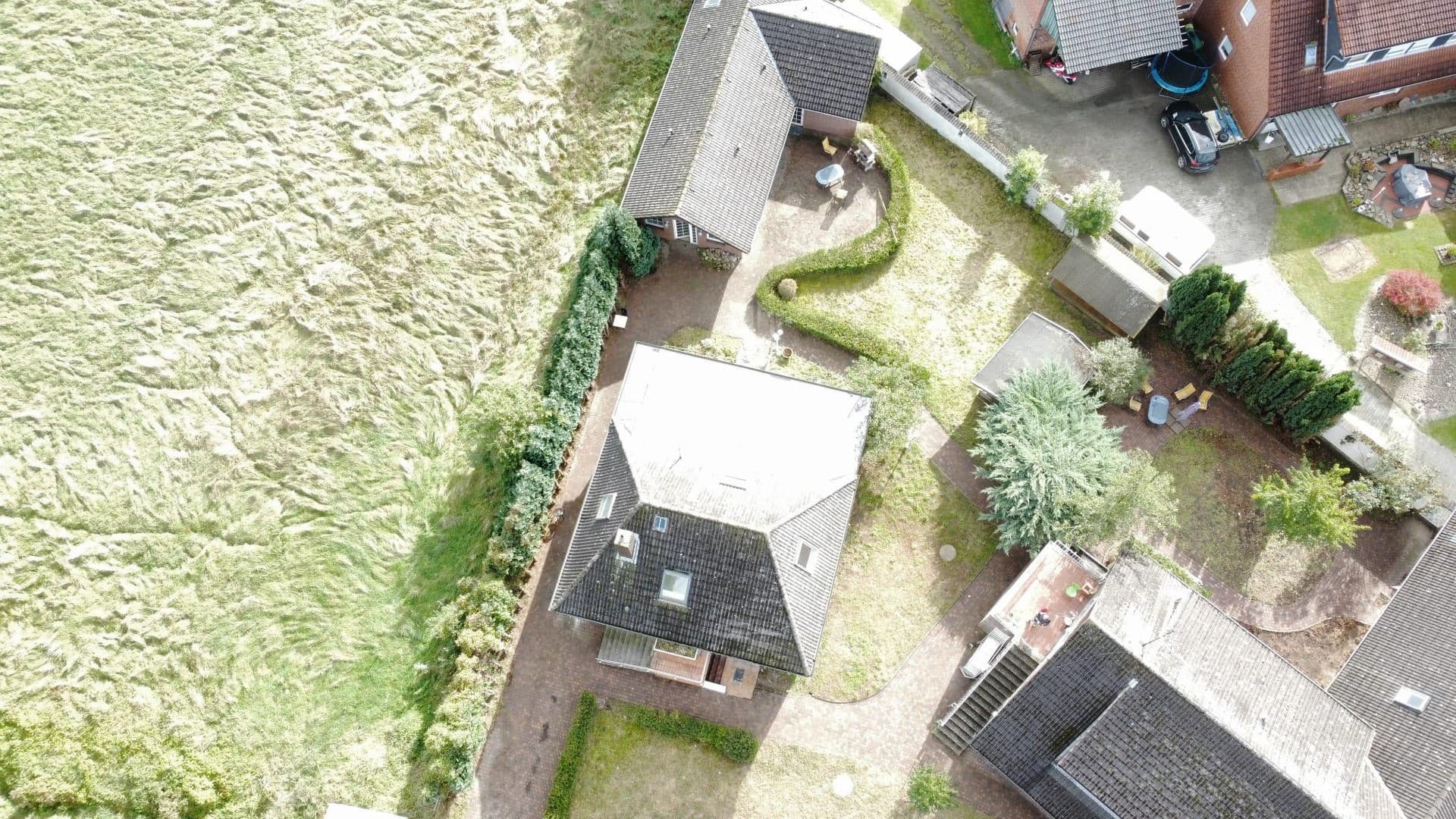 Wedemark Großes EFH + Bungalow