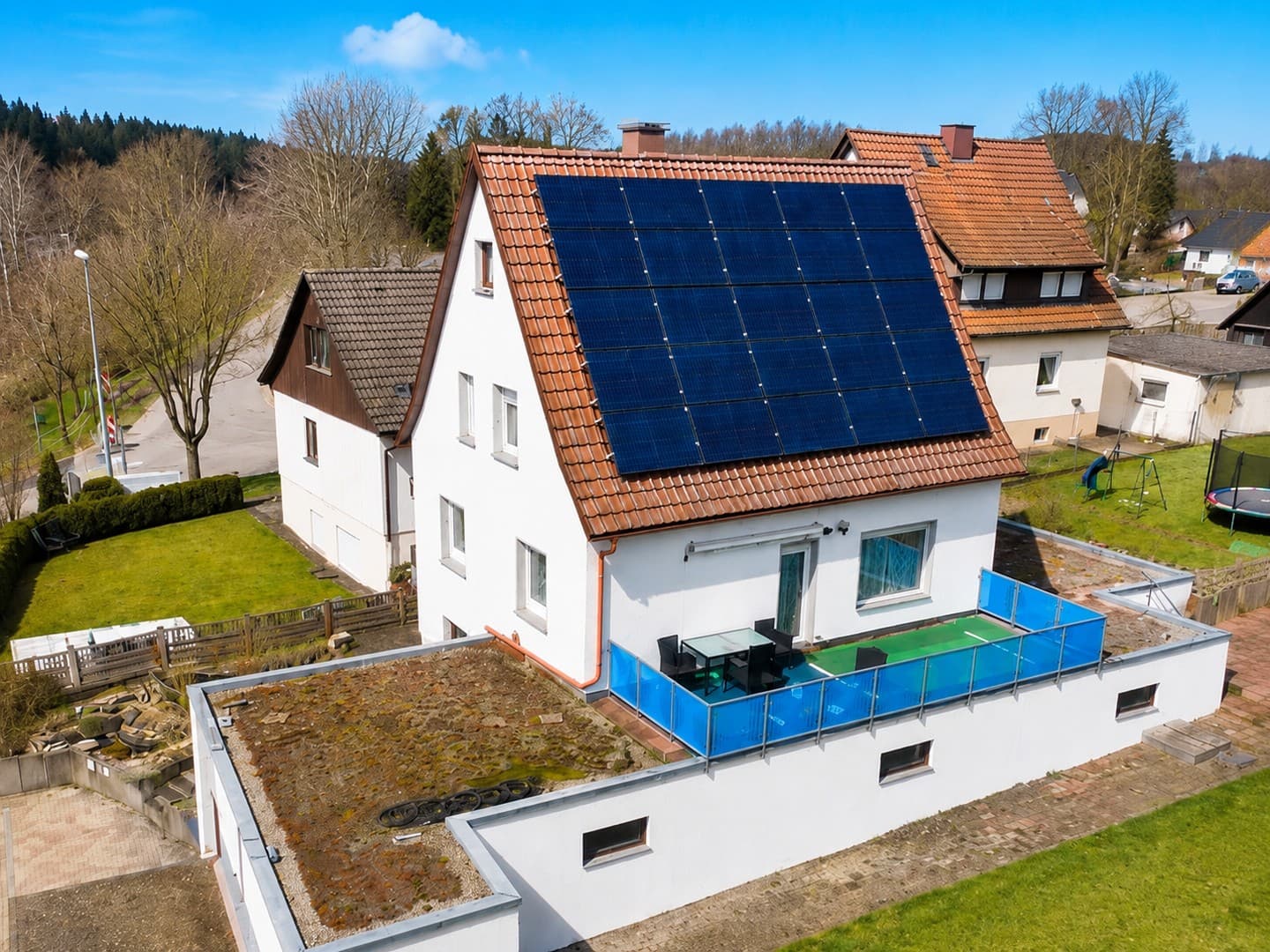 Provisionsfrei: 125 m² Wohnen + ca. 130 m² Gewerbe | Energieklasse A | 1.085 m² Grundstück