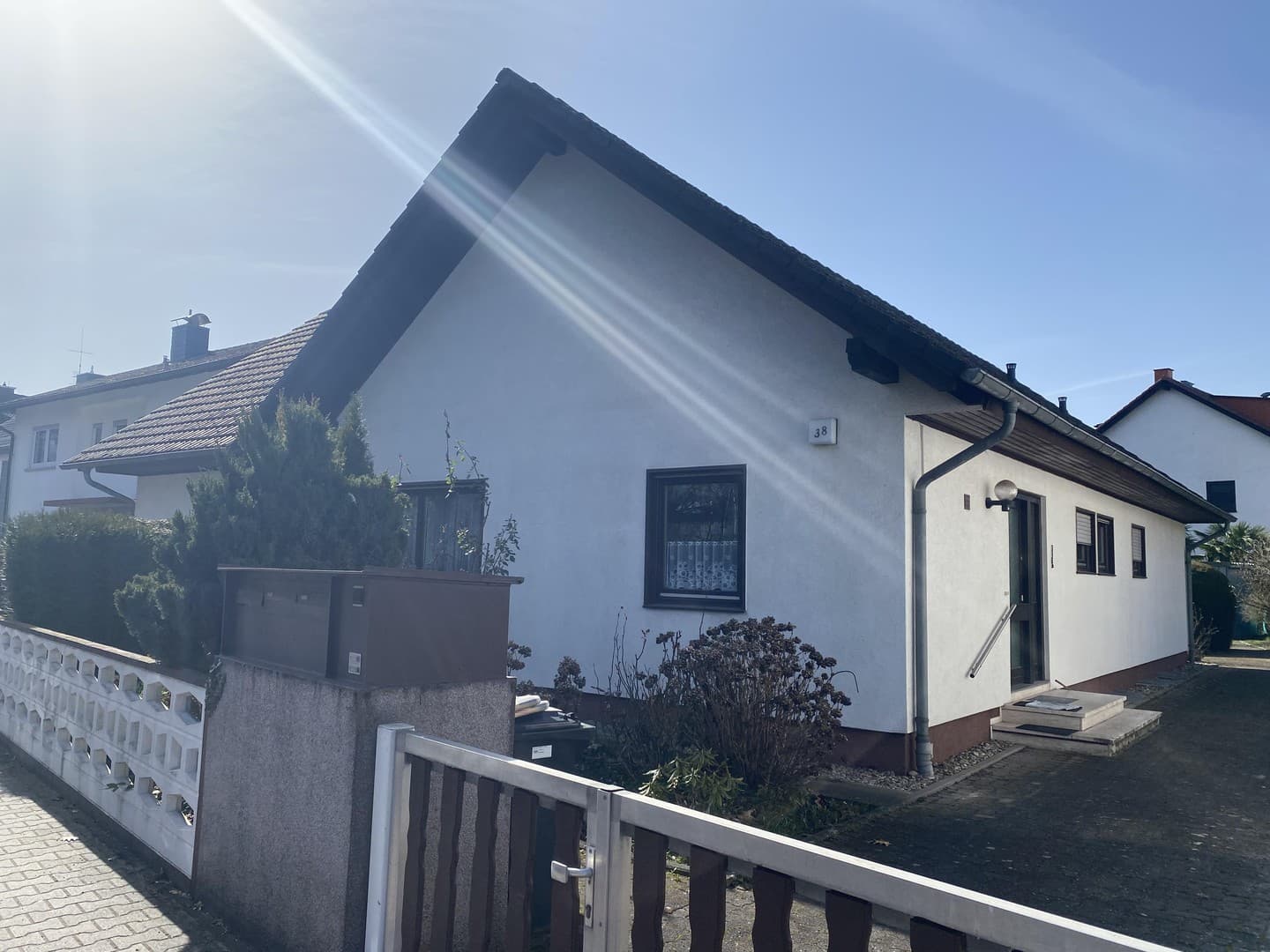 Freistehendes Einfamilienhaus in guter Lage mit viel Potential in Dietzenbach