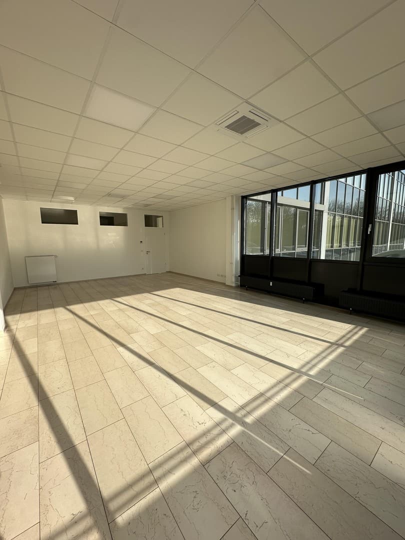 Attraktive EG-Bürofläche mit guter Anbindung