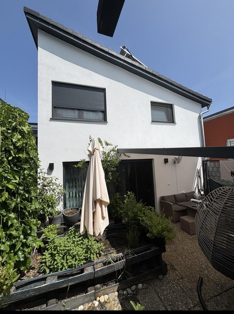 Hochwertiges Einfamilienhaus mit exklusivem Wohnkomfort und zukunftssicherer Energieeffizienz