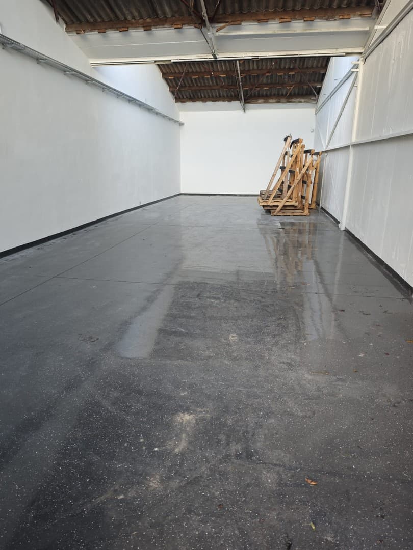 Lagerhalle 130m² zu vermieten