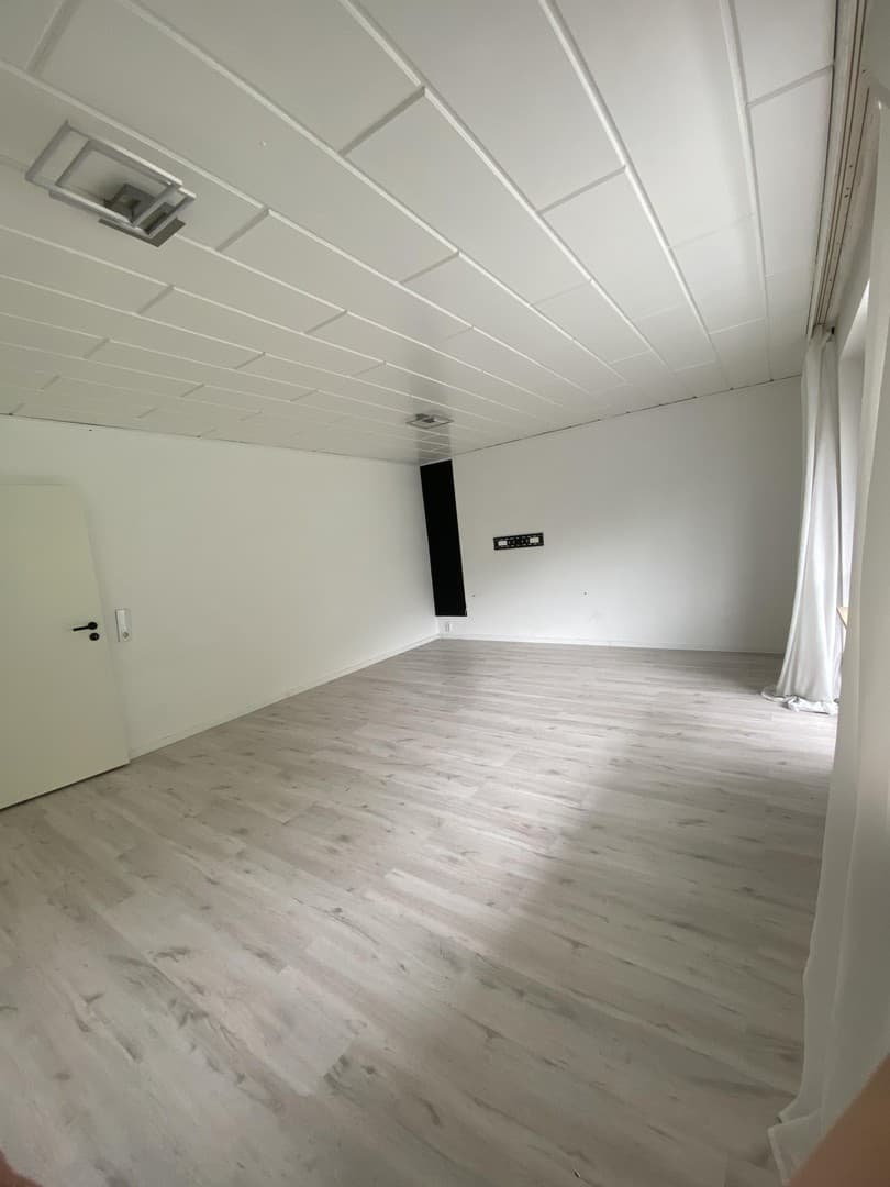 Helle renovierte 3-Zimmer Eigentumswohnung