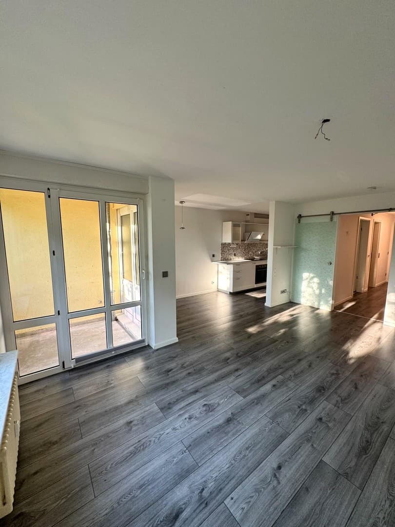 3-Zimmer-Wohnung am See an der Berliner Grenze, Wintergarten und Garage inklusive, provisionsfrei
