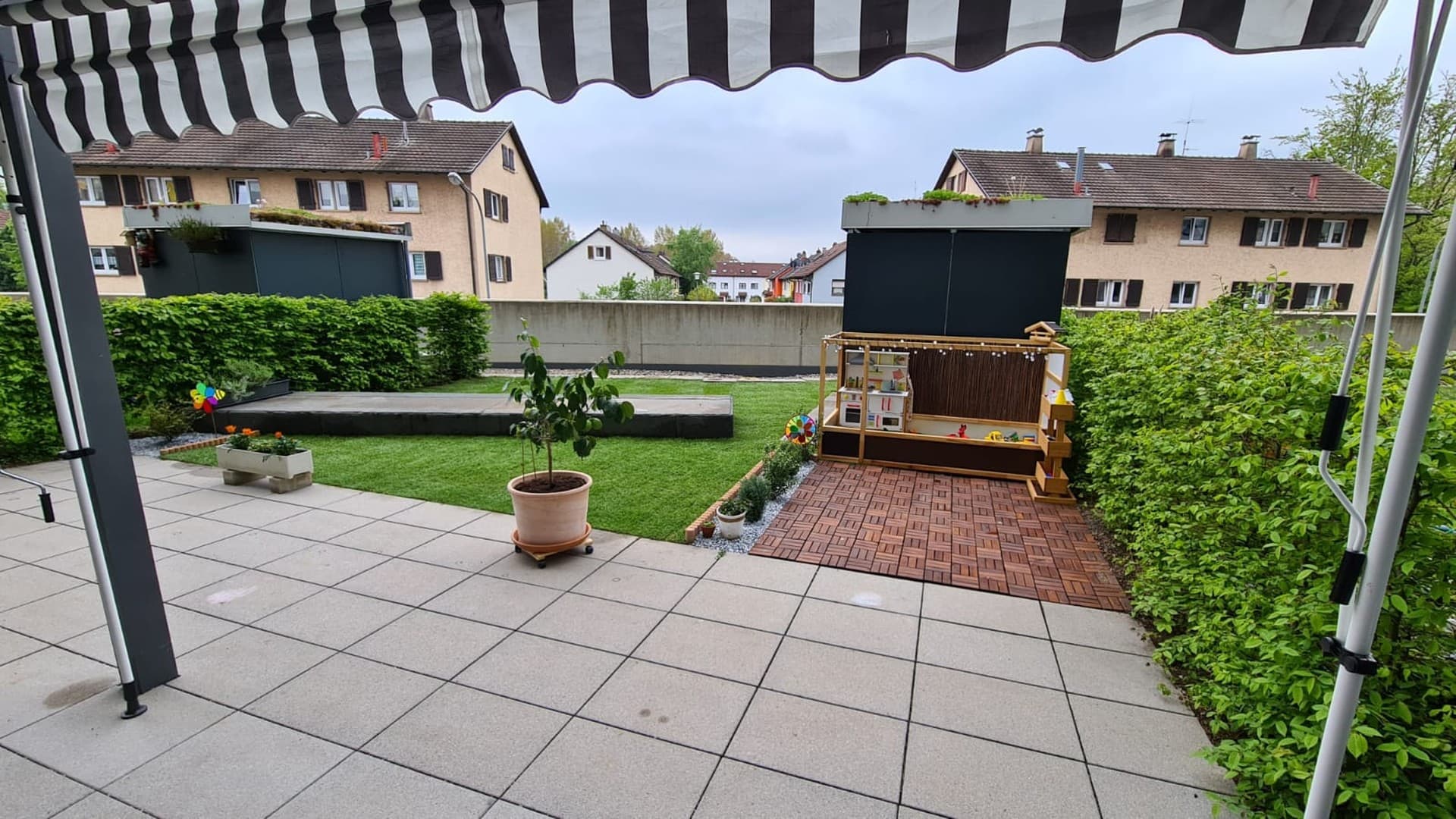 4 Zimmer EG großer Gartenanteil sofort verfügbar