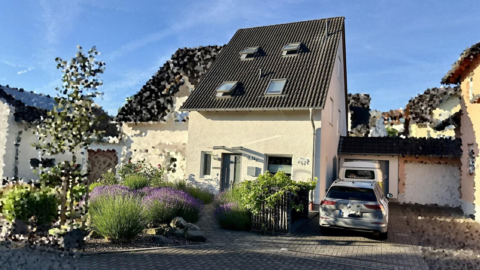 Renoviertes Haus mit Wintergarten, Garage, Werkstatt und Traumgarten - Energieeffizienz Klasse C