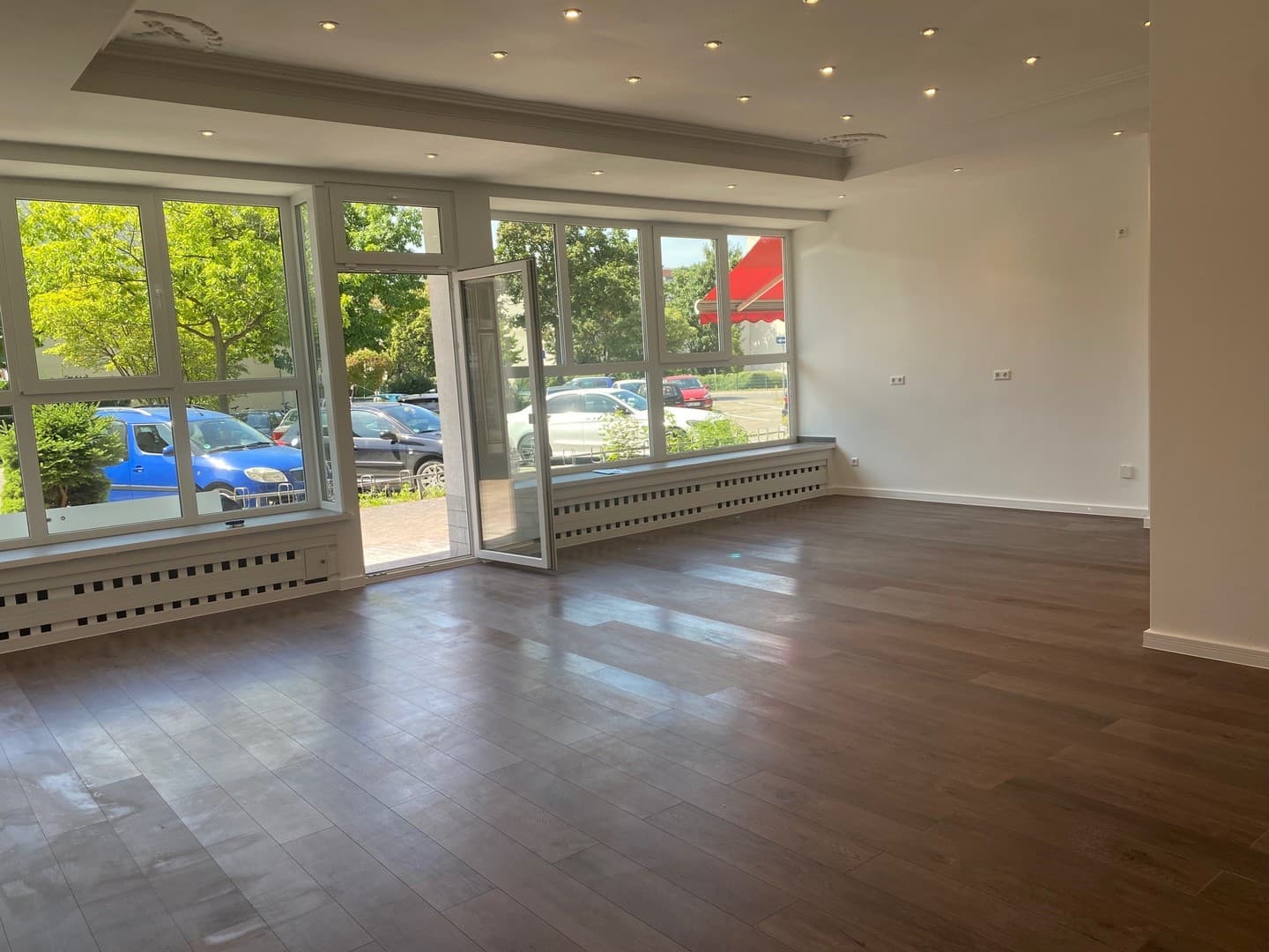 Erdgeschosswohnung mit Terasse
