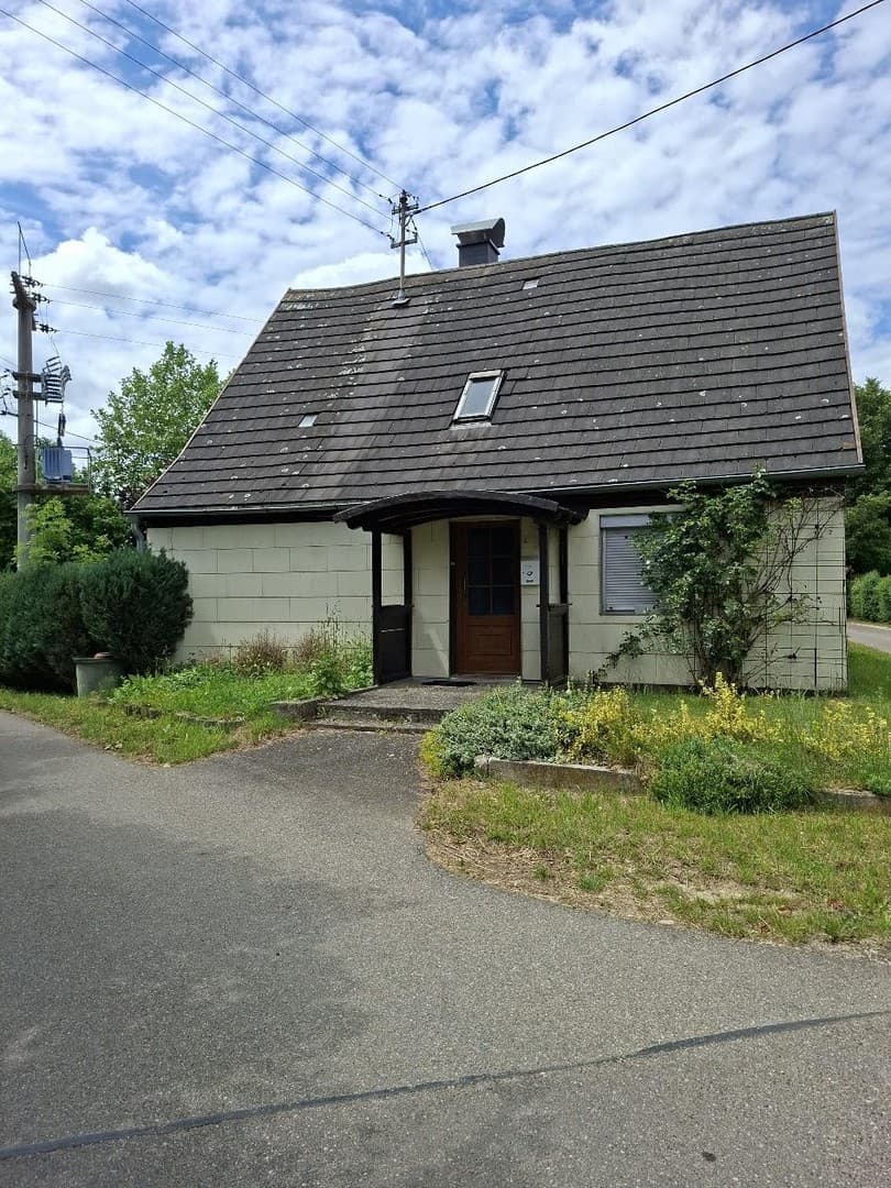Kleines Haus für Heimwerker RESERVIERT !!!