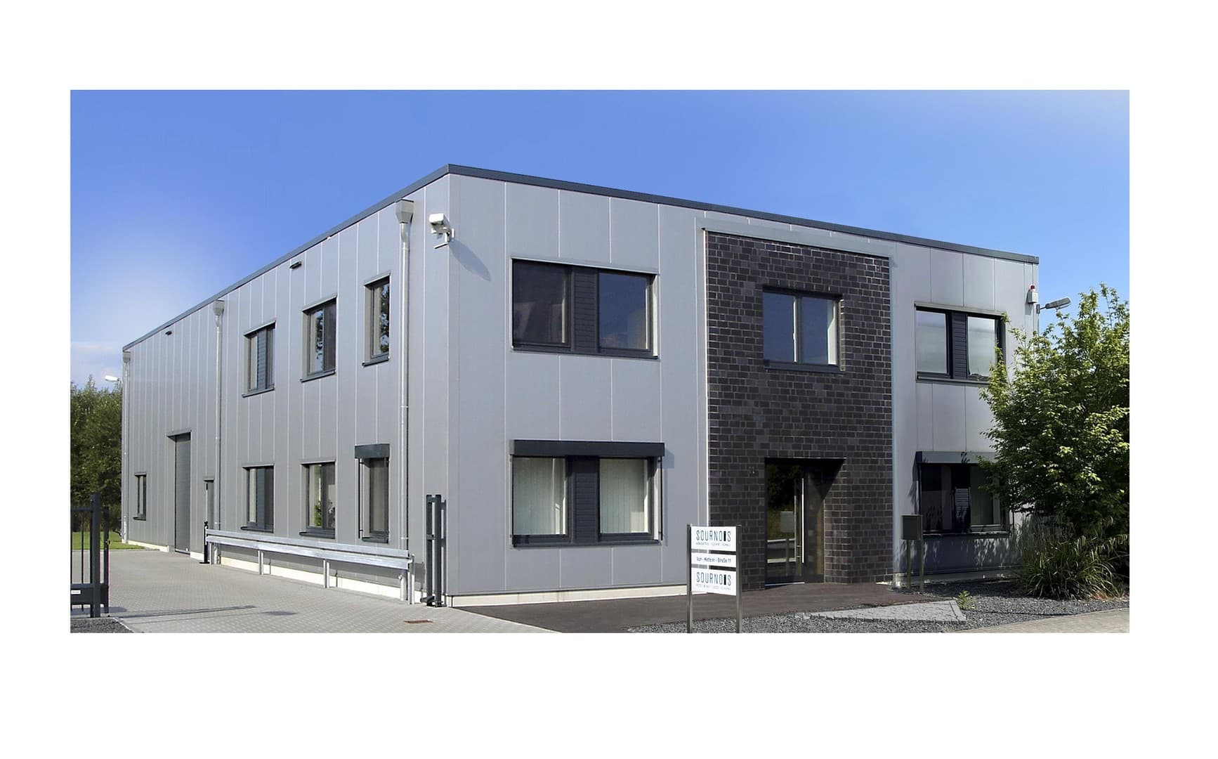 520 m² Gewerbeeinheit: Büro (160 m²), Produktion (200 m²), erweiterbares Lager (160 m²)