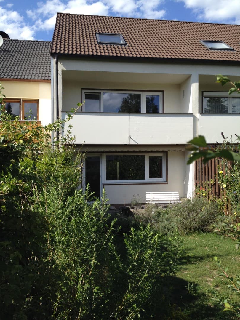 charmantes Reihenhaus in Gröbenzell, 4-Zi, Bj. 1968, saniert 2013,