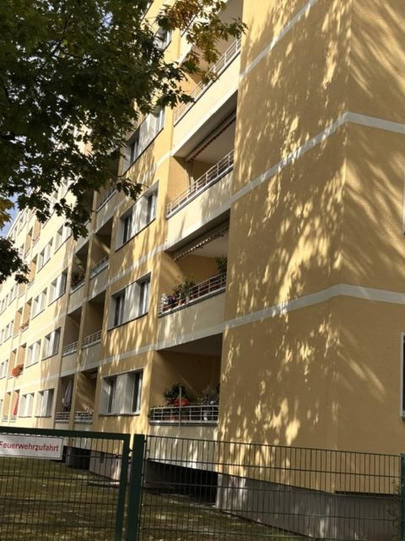 Helle, gut geschnittene 3-Zimmer-Whg. Nähe Bahnhofstr. in Lichtenrade