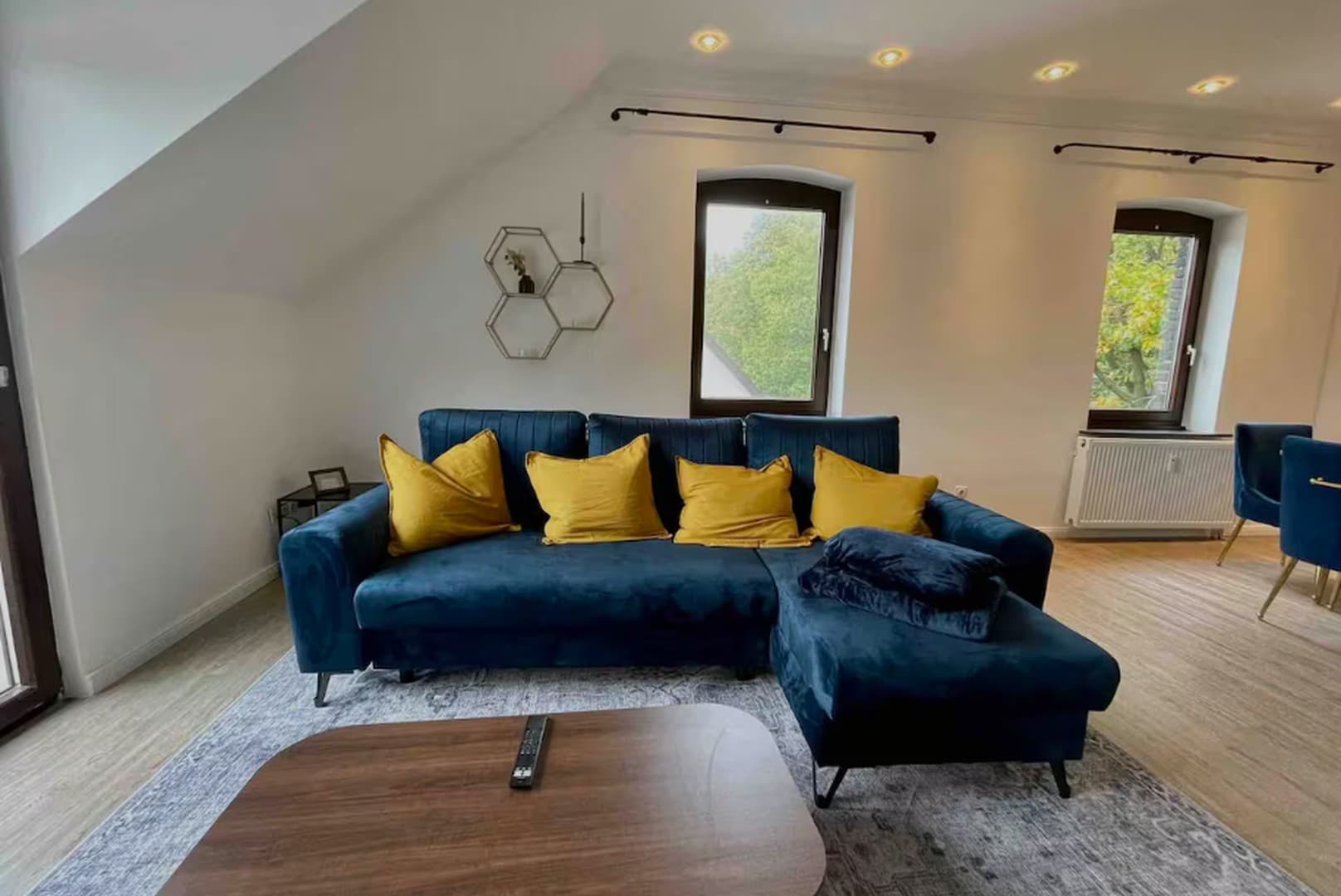 3,5-Zi.-Maisonette, 95 m², 2 Bäder, möbliert & sofort frei – Bochum-Wiemelhausen, provisionsfrei