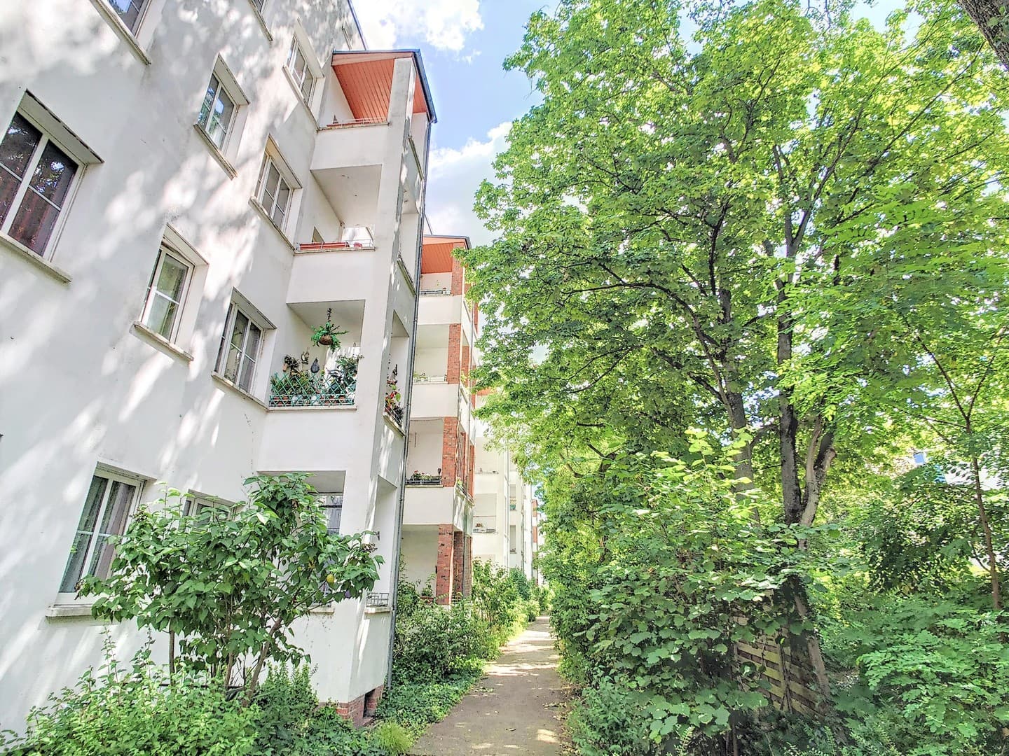 Frühstück auf Ihrem Südbalkon am Weißen See