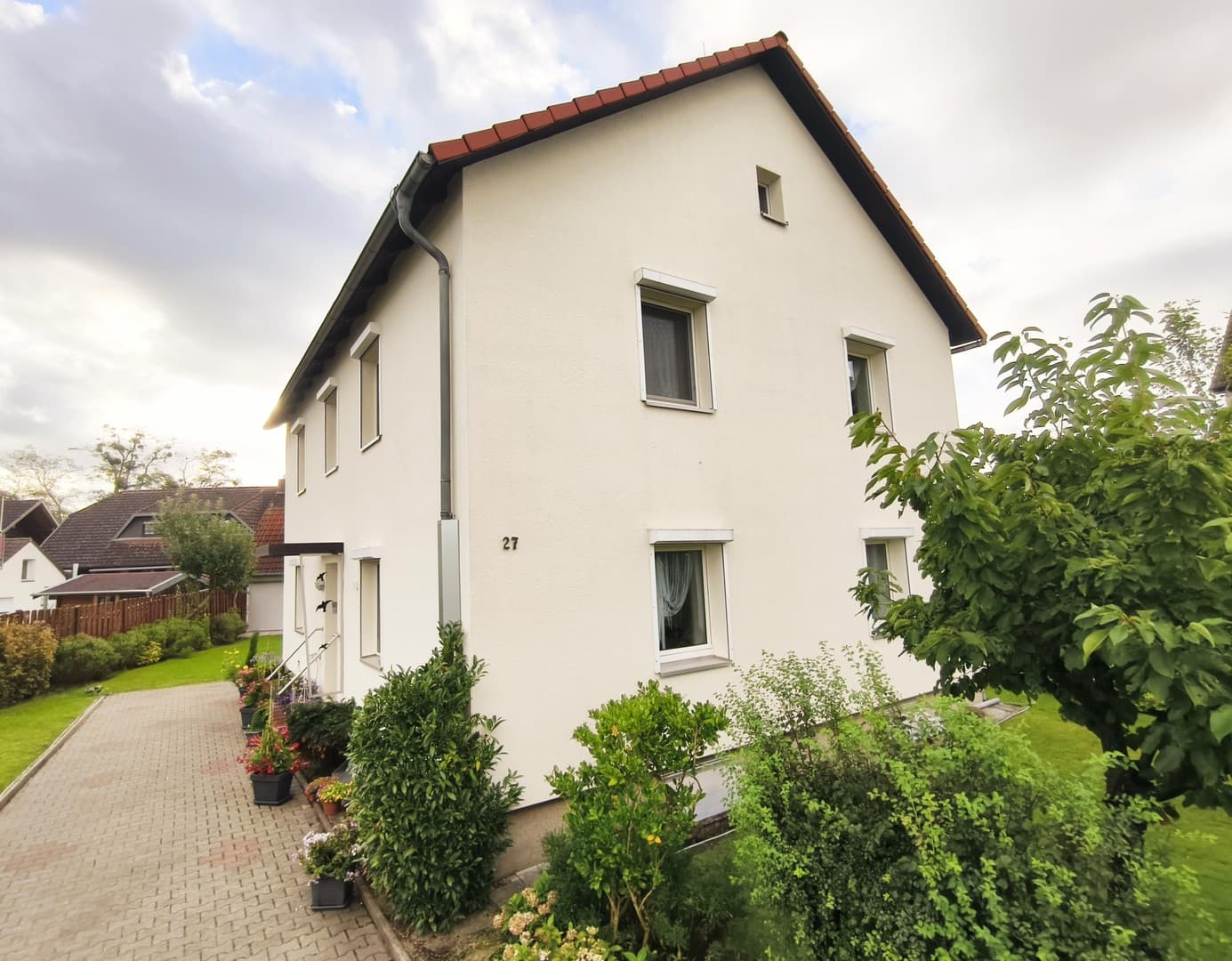 Zweifamilienhaus in Offenbach Rumpenheim, freistehend, 7-8 Zimmer, 3 Bäder, gr. Garten, Garage