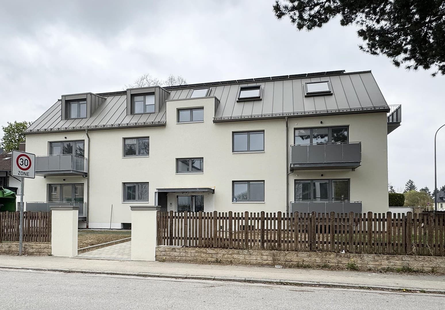 Erstbezug nach Kernsanierung: Hochwertig ausgestattete 2-Zimmer-Wohnung in München-Trudering - WE 2