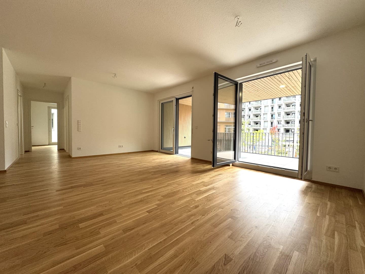 Erstbezug am Wiener Platz | Hochwertige 4-Zimmer-Neubauwohnung mit Terrasse, Einbauküche & TG