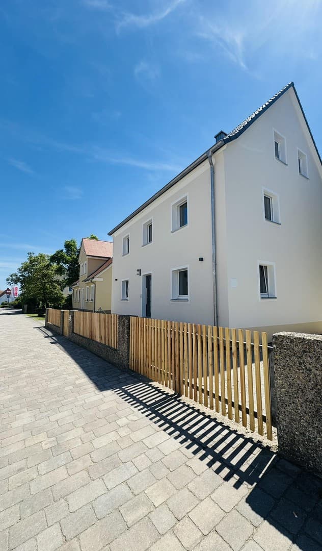 Moderne 4-Zi.-Wohnung mit Garten - Erstbezug Kernsanierung