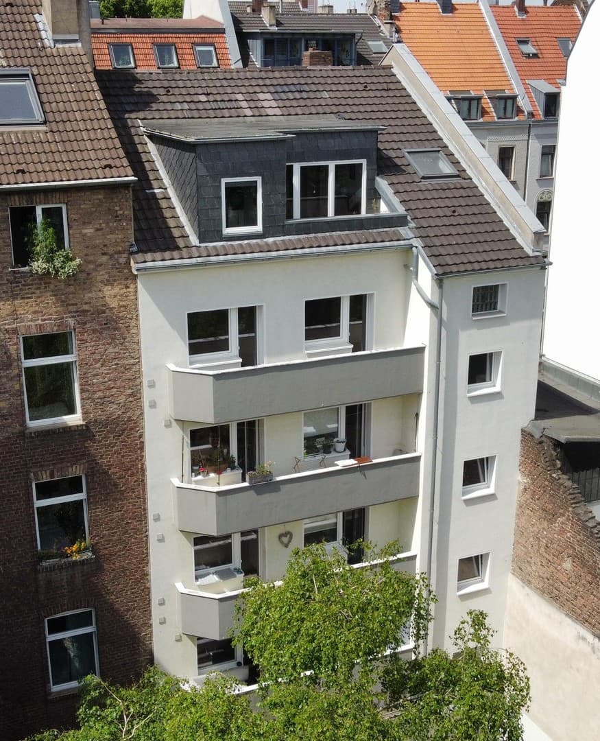 KÖLN-SÜDSTADT; LICHTDURCHFLUTETES 1 ZIMMER-APARTMENT