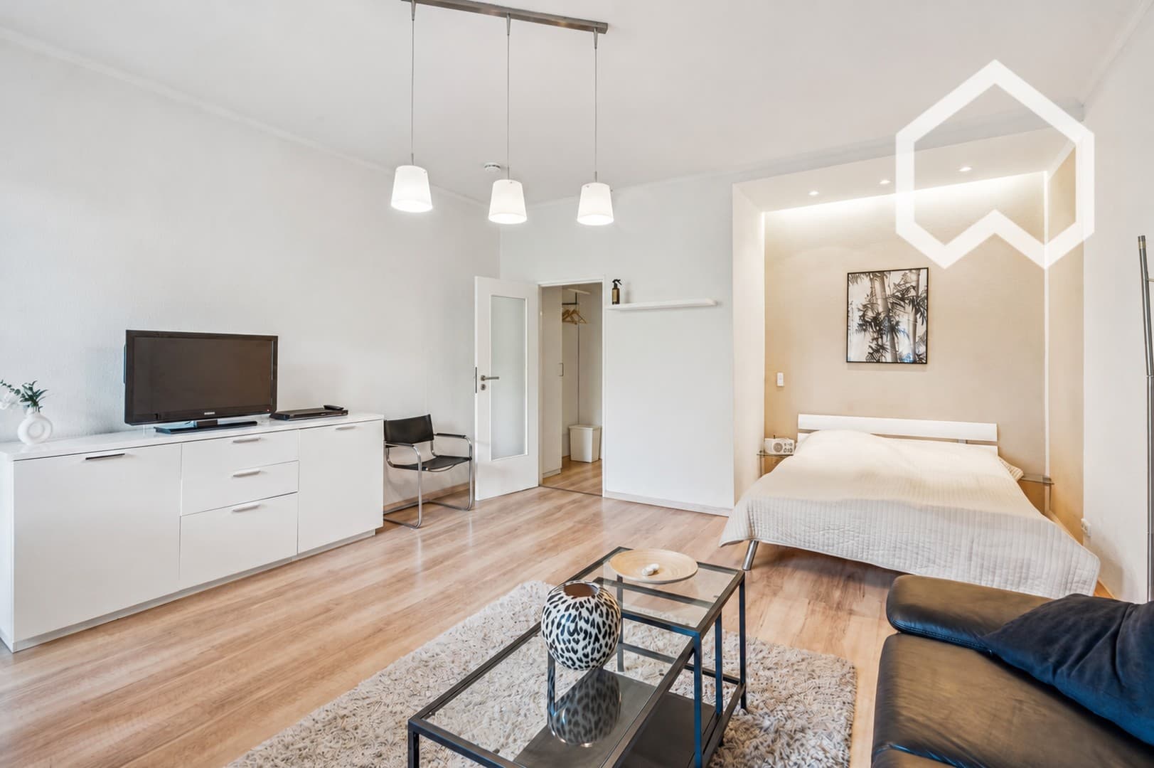 1-Zimmer-Apartment, möbliert, mit Balkon in Berlin-Grunewald (Kurfürstendamm)