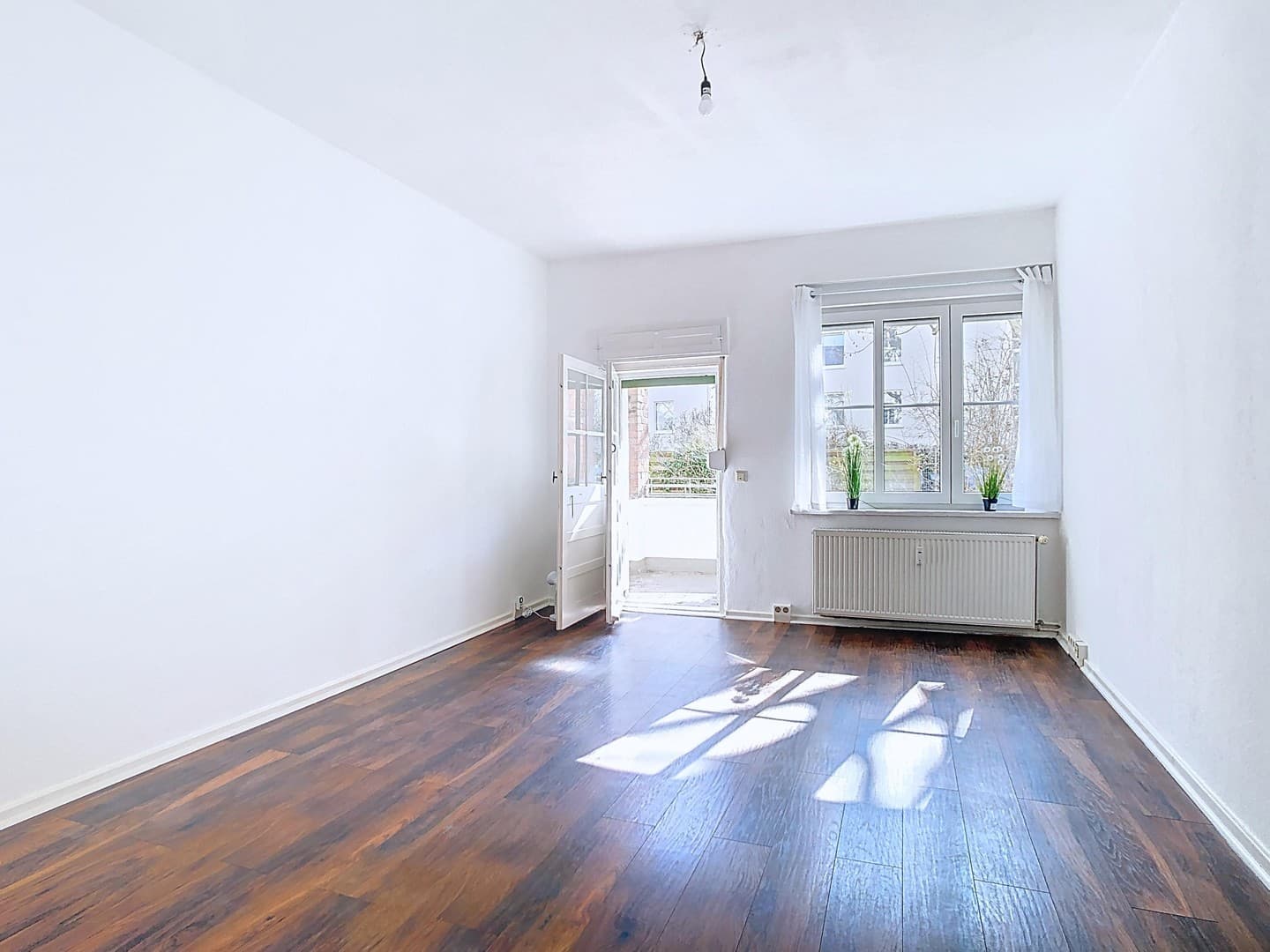 Frühstück auf Ihrem Südbalkon am Weißen See