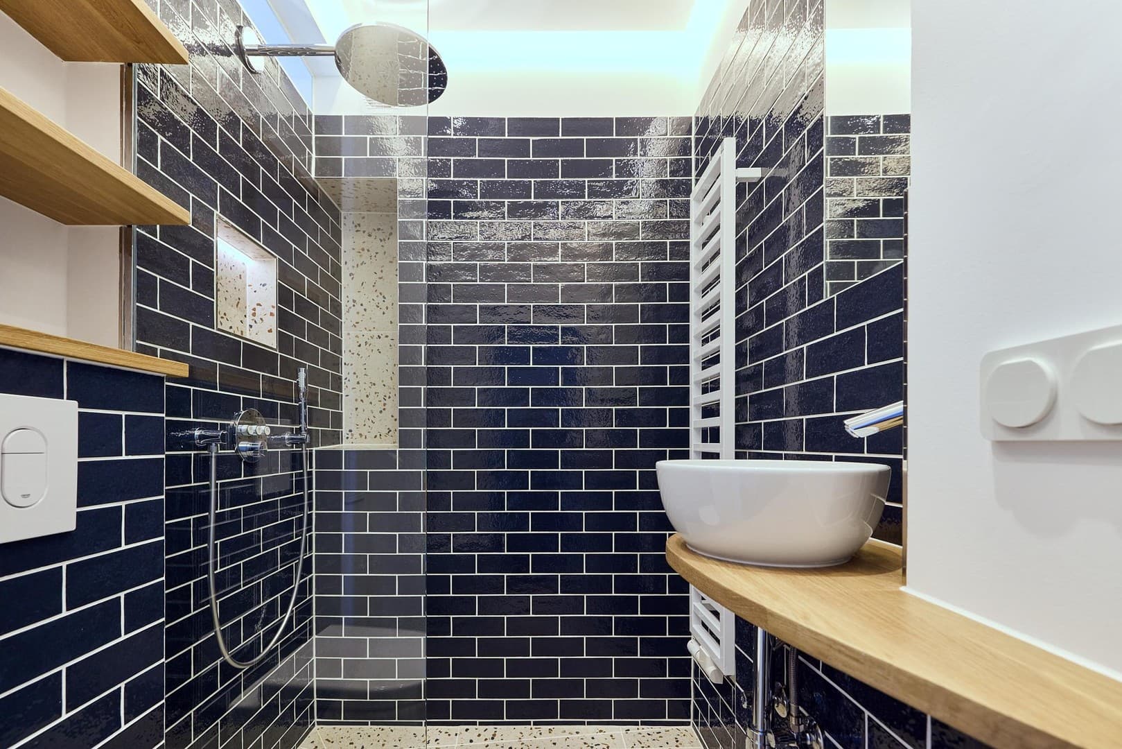 Berlin Mitte: 2-Zimmer Erstbezug mit Balkon, Toplage von Moabit, Saniertes Eckhaus, Provisionsfrei