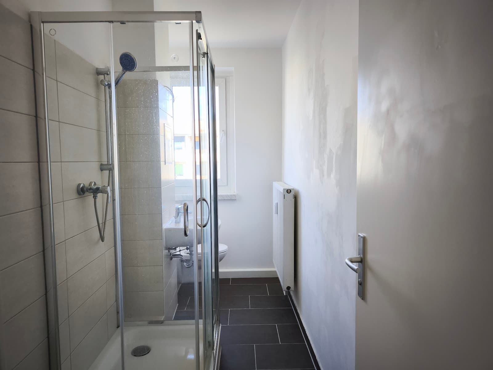 "Ein eigenes Zimmer für jeden"- Familienwohnung mit viel Platz und HWR*
