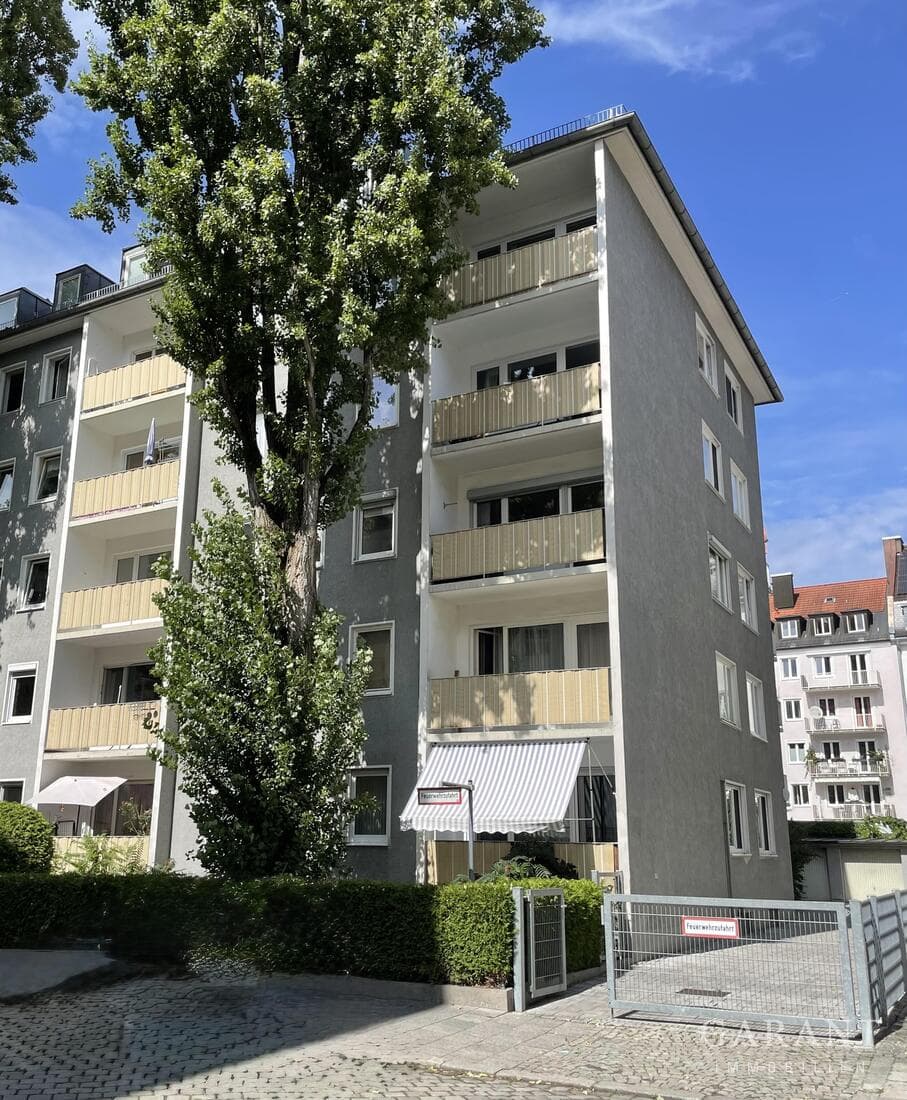Attraktives Renovierungsobjekt für Anleger und Familien im Herzen Neuhausens