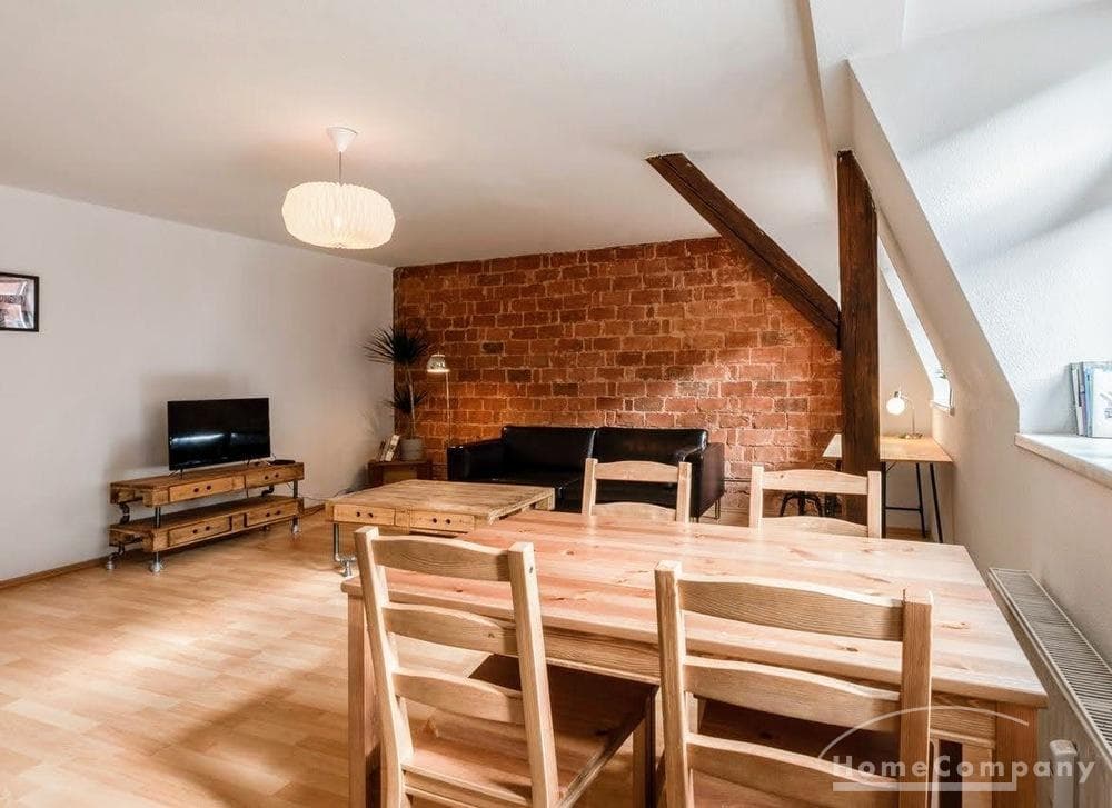 26495 HomeCompany Dresden Möbliert/Furnished 2-Zimmer Apartment in Dresden-Neustadt max. 2 Personen