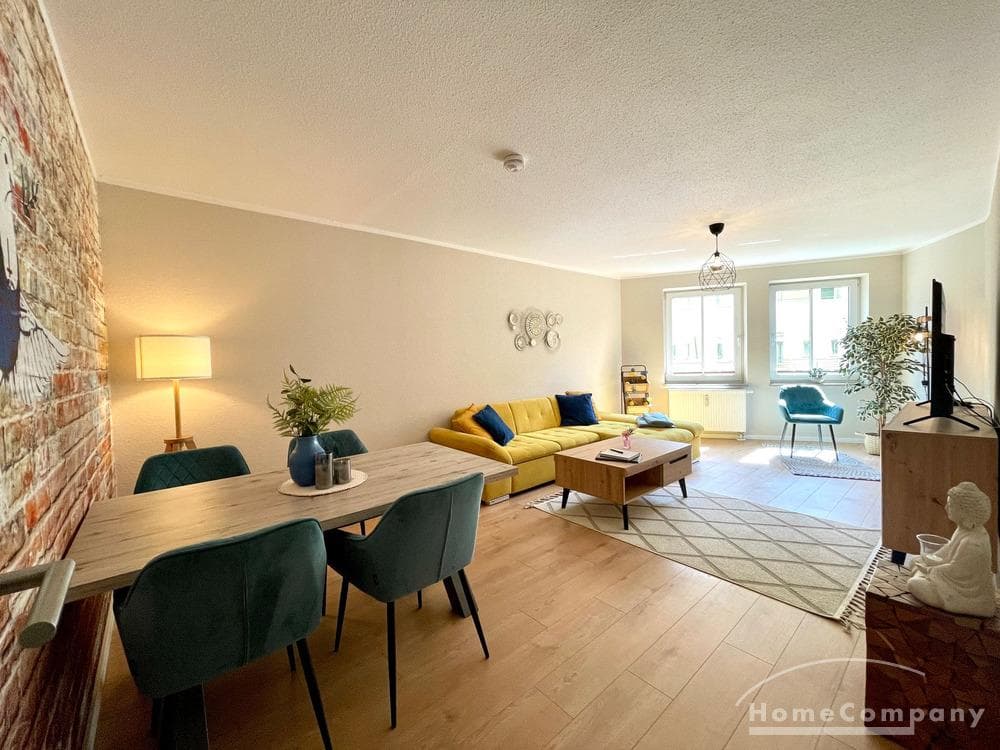 27456 HomeCompany Dresden Möbliert 3-Zimmer Apartment mit Balkon in Dresden - Äußere Neustadt - max. 4 Personen