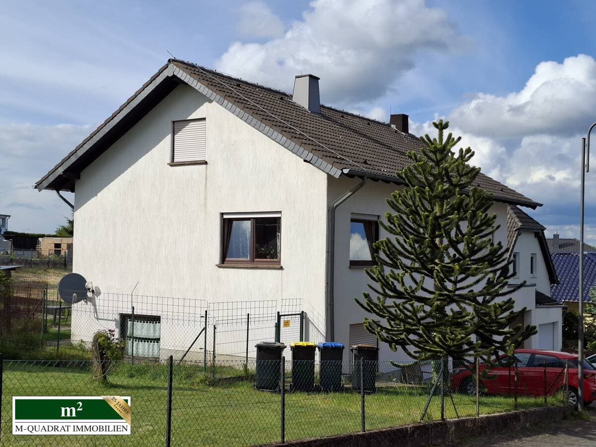Gepflegtes Einfamilienhaus mit Einliegerwohnung in guter Lage