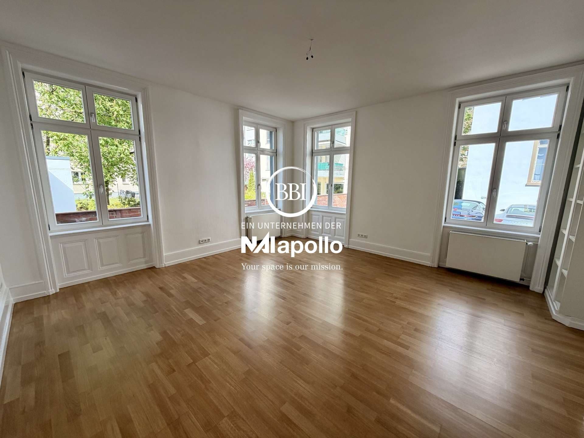 Altbauvilla im Frankfurter Westend, ca. 200 m² Bürofläche auf vier Ebenen